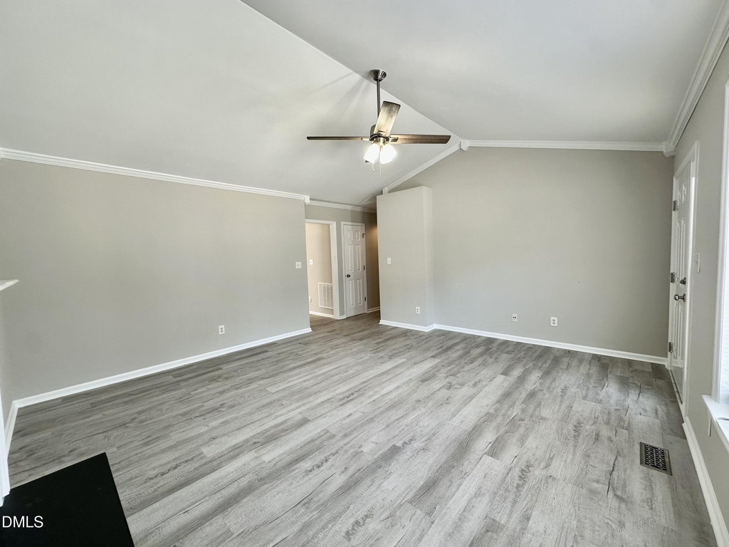 1008 Henchman Court - Photo 4