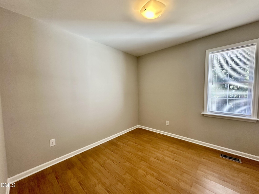 1008 Henchman Court - Photo 14