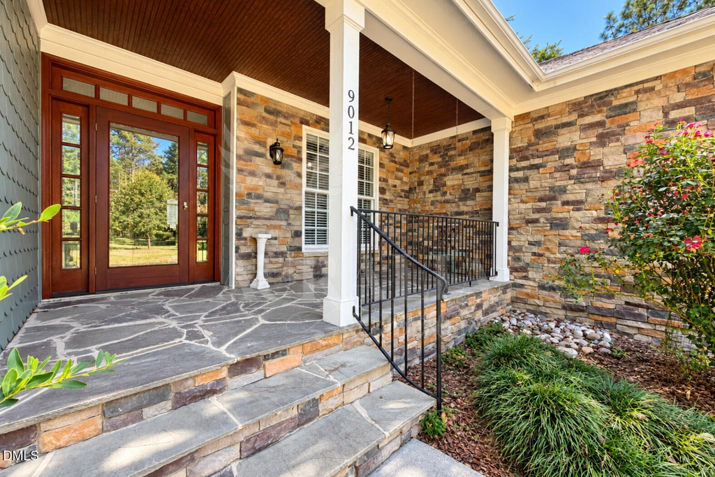 9012 Ray Road - Photo 4