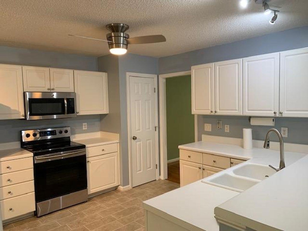 218 Mint Hill Drive - Photo 12