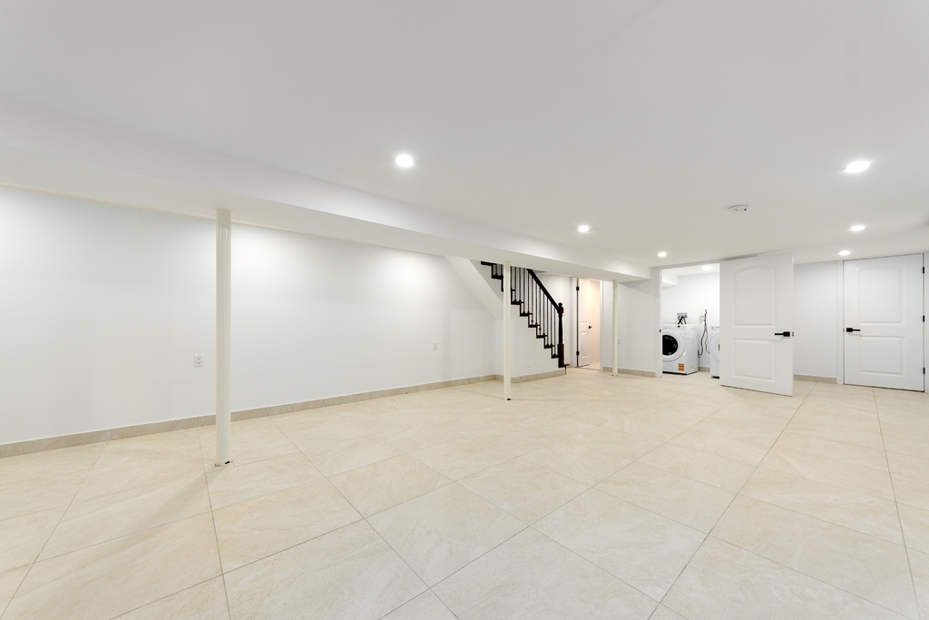 533 Madison Street - Photo 14