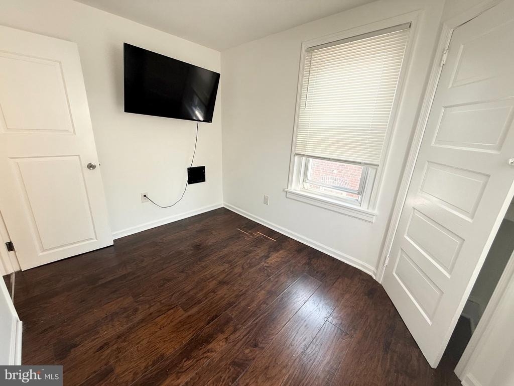 242 Pusey Avenue - Photo 7