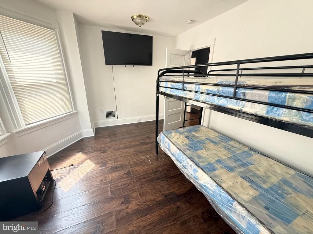 242 Pusey Avenue - Photo 13