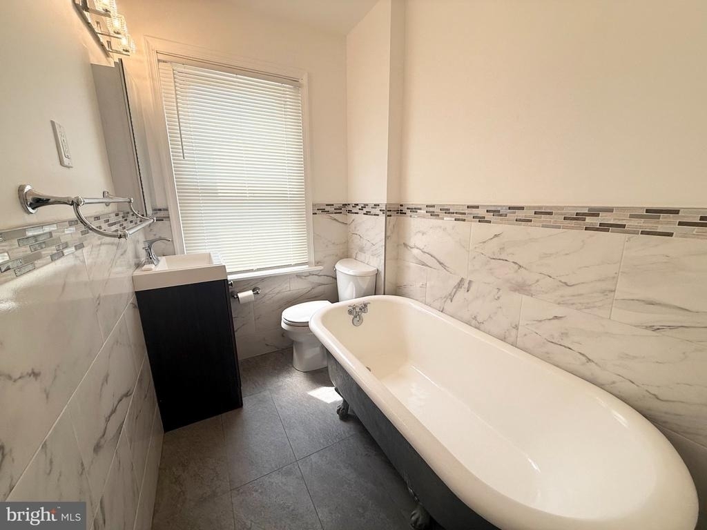 242 Pusey Avenue - Photo 11