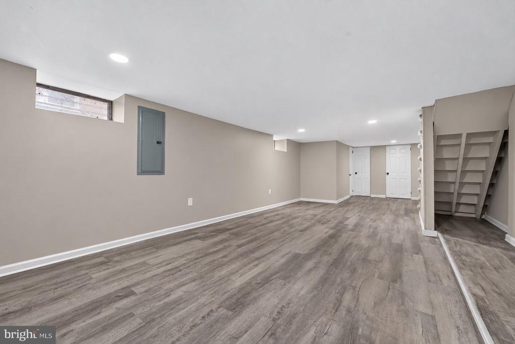 206 Charles Street - Photo 39
