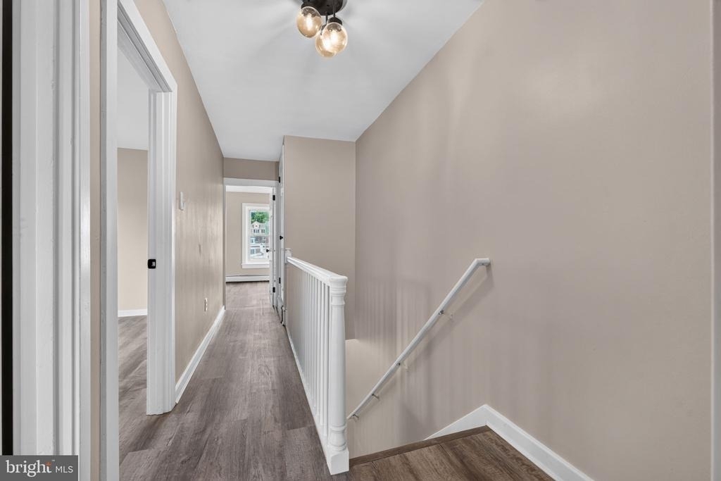 206 Charles Street - Photo 20