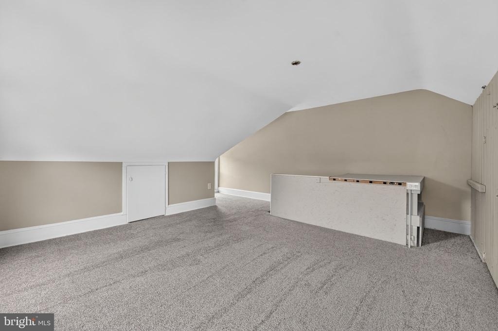 206 Charles Street - Photo 34