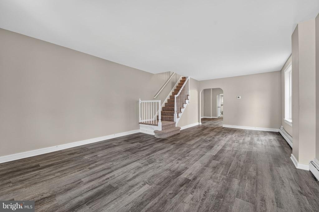 206 Charles Street - Photo 4