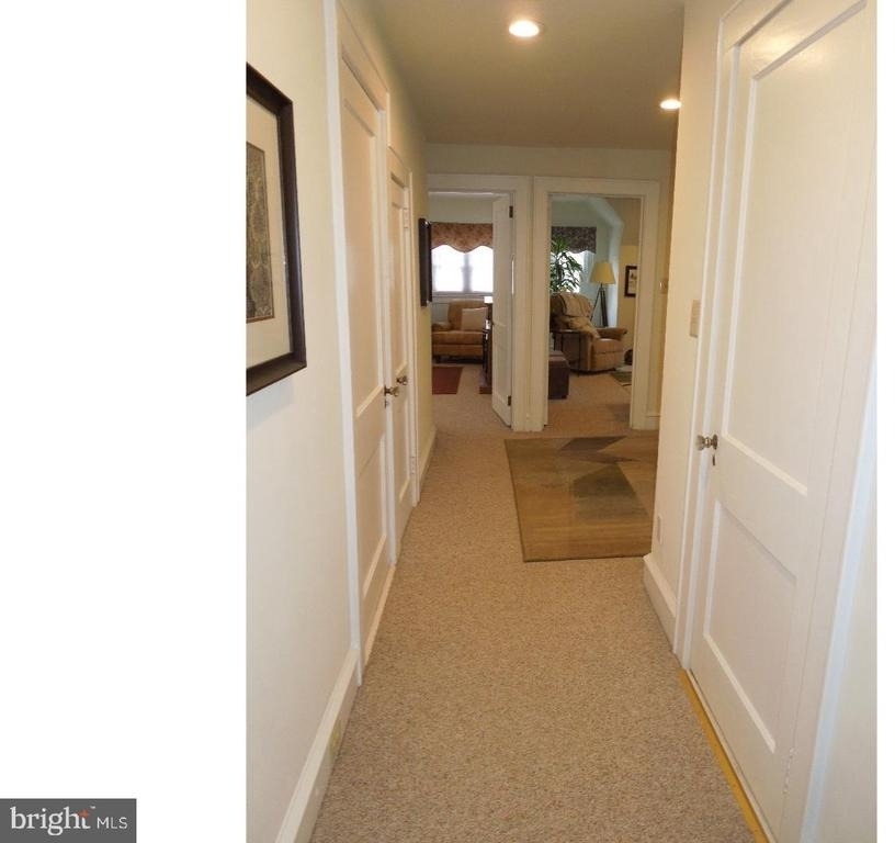 140 W Butler Avenue - Photo 8