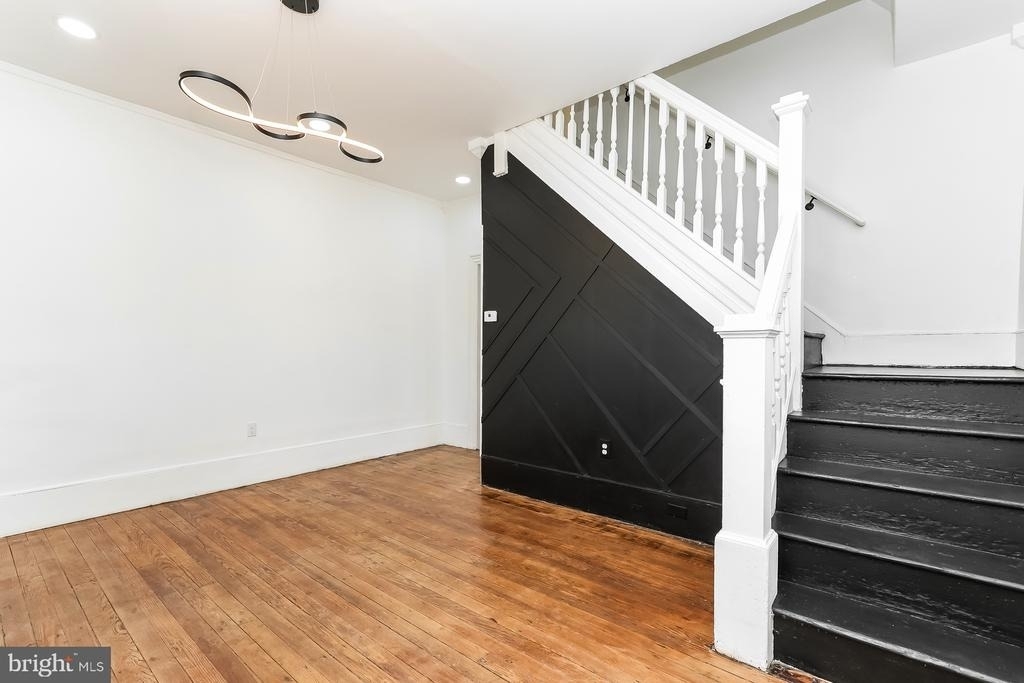 226 Greenwich Avenue - Photo 4