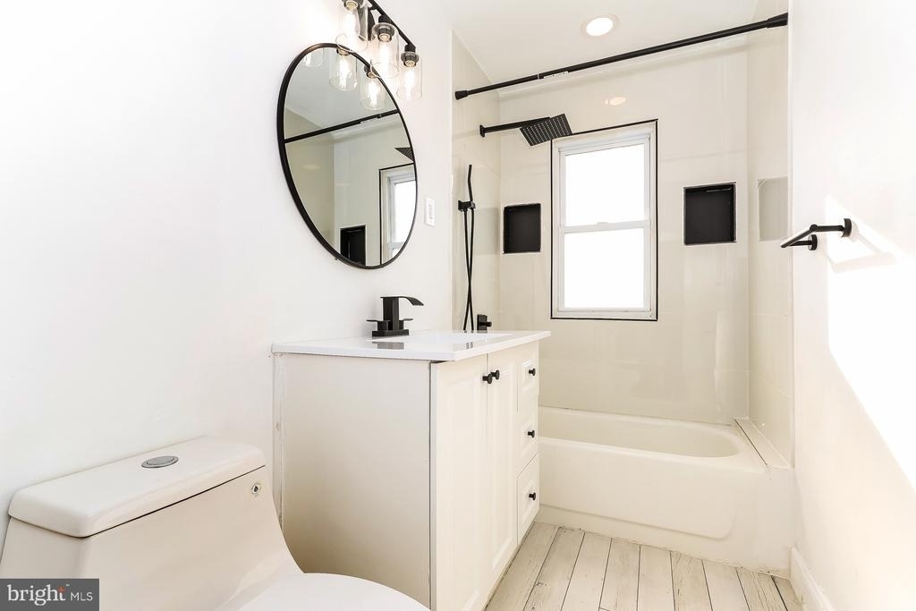 226 Greenwich Avenue - Photo 19