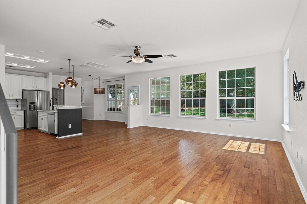 10605 Lindshire Ln - Photo 6