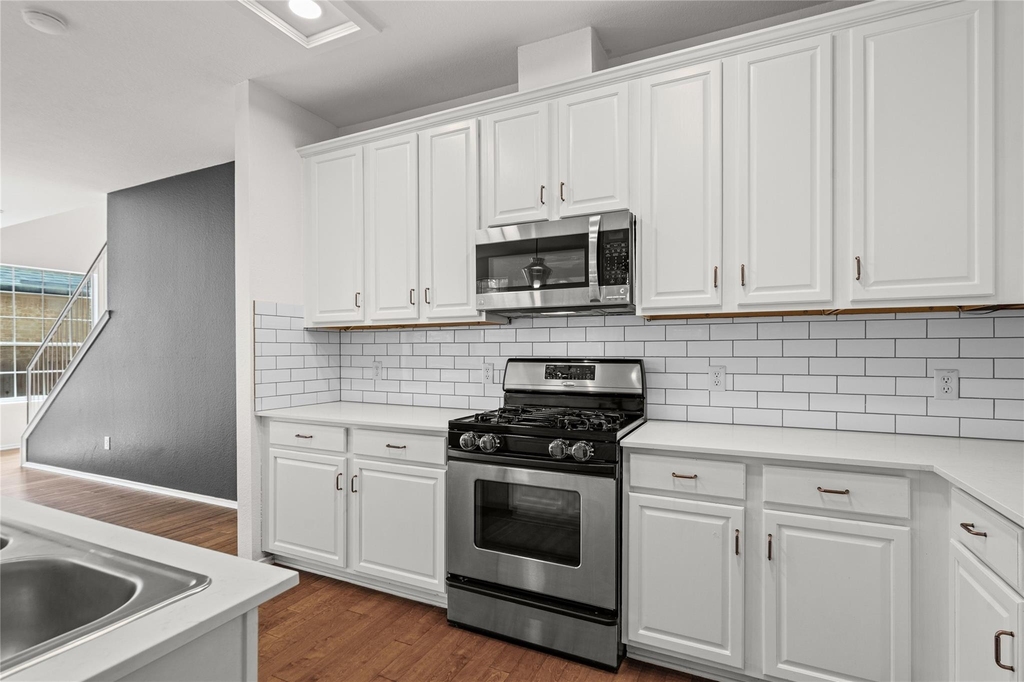 10605 Lindshire Ln - Photo 11
