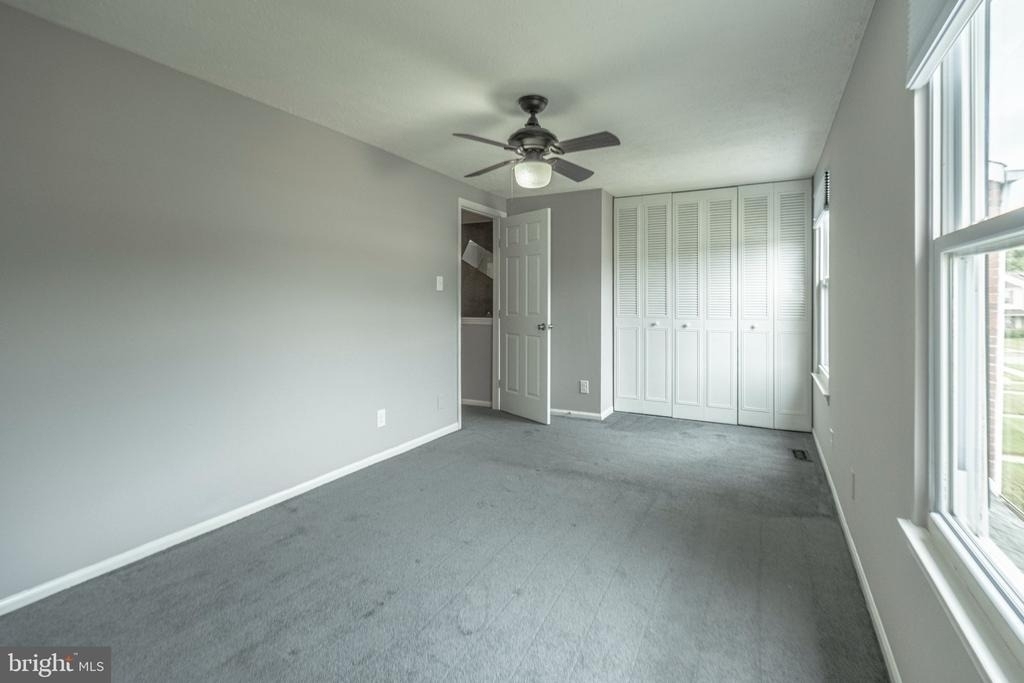 129 Villa Knoll Court - Photo 7