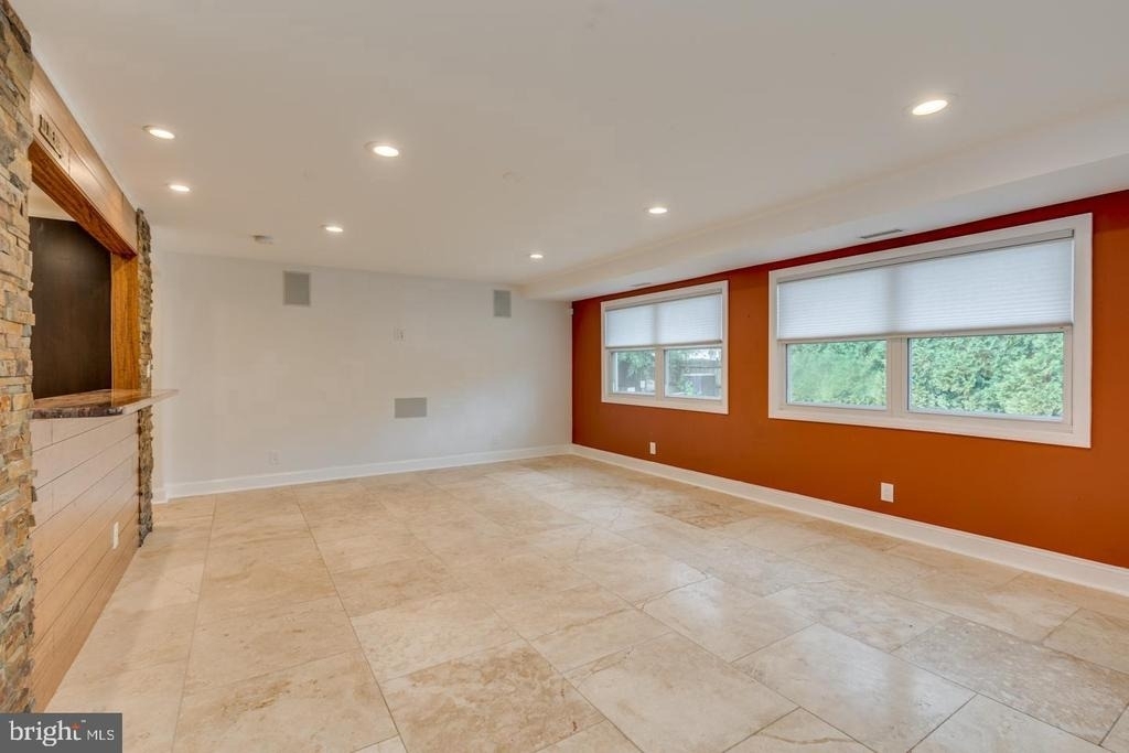 421 Fireside Lane - Photo 15