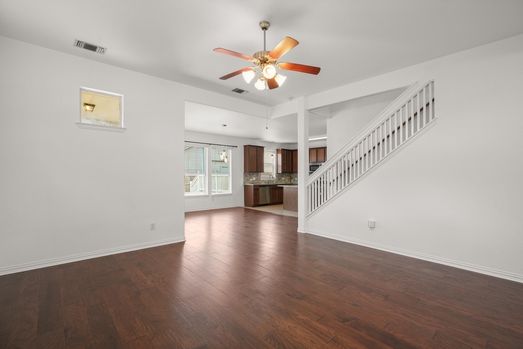 2003 Wells Bend Ct - Photo 4