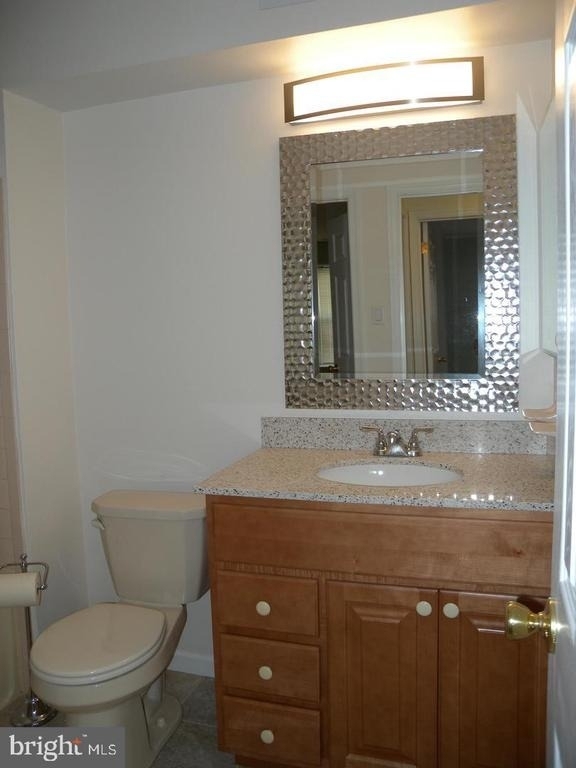 1907 Sutton Place - Photo 14