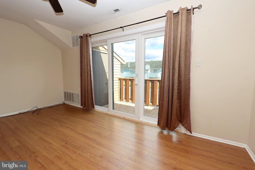 806 Harrier Row - Photo 7