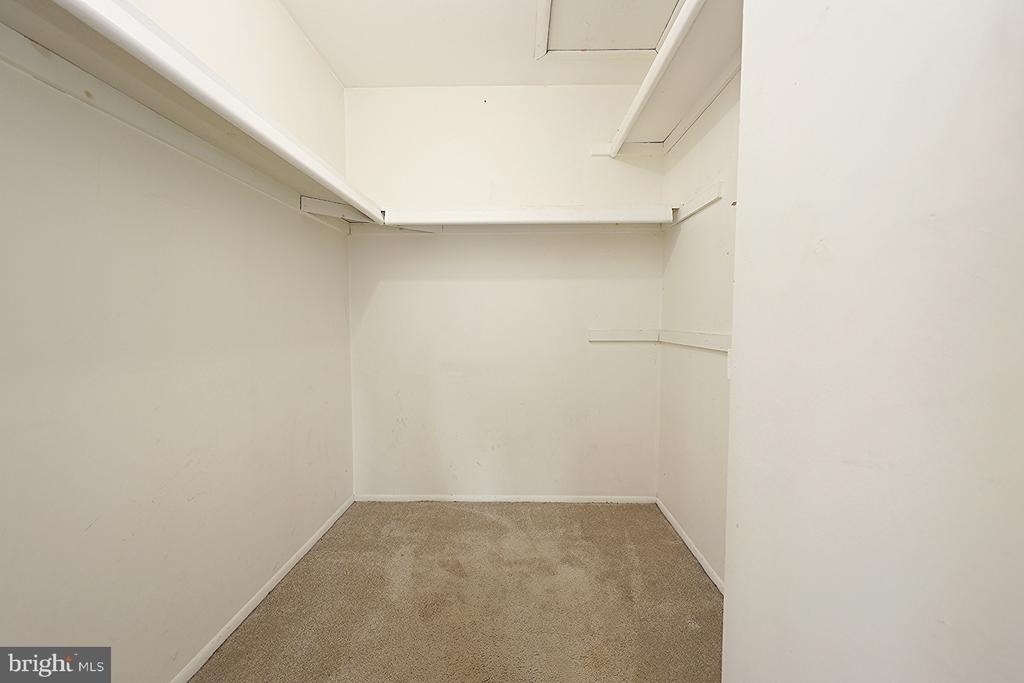 806 Harrier Row - Photo 18