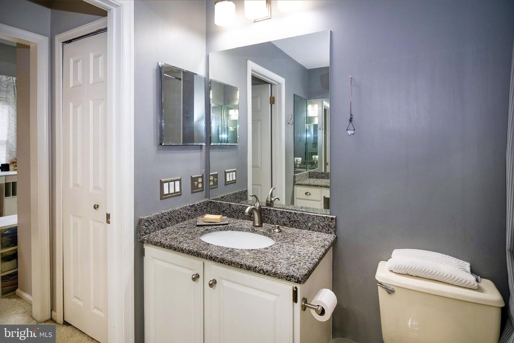 400 Williamsburg Court - Photo 22