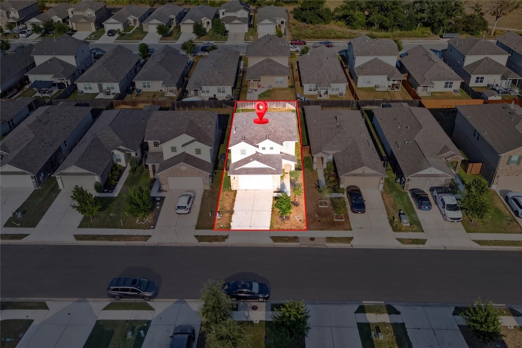 213 Yoakum St - Photo 4
