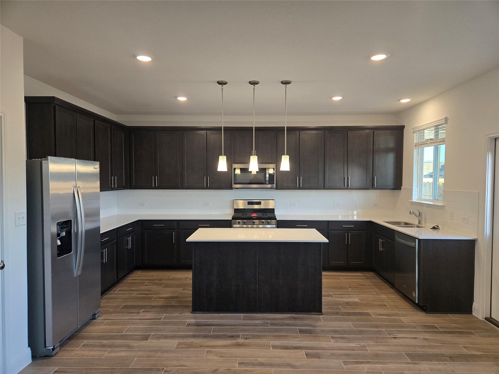 408 Acuff Ln - Photo 2