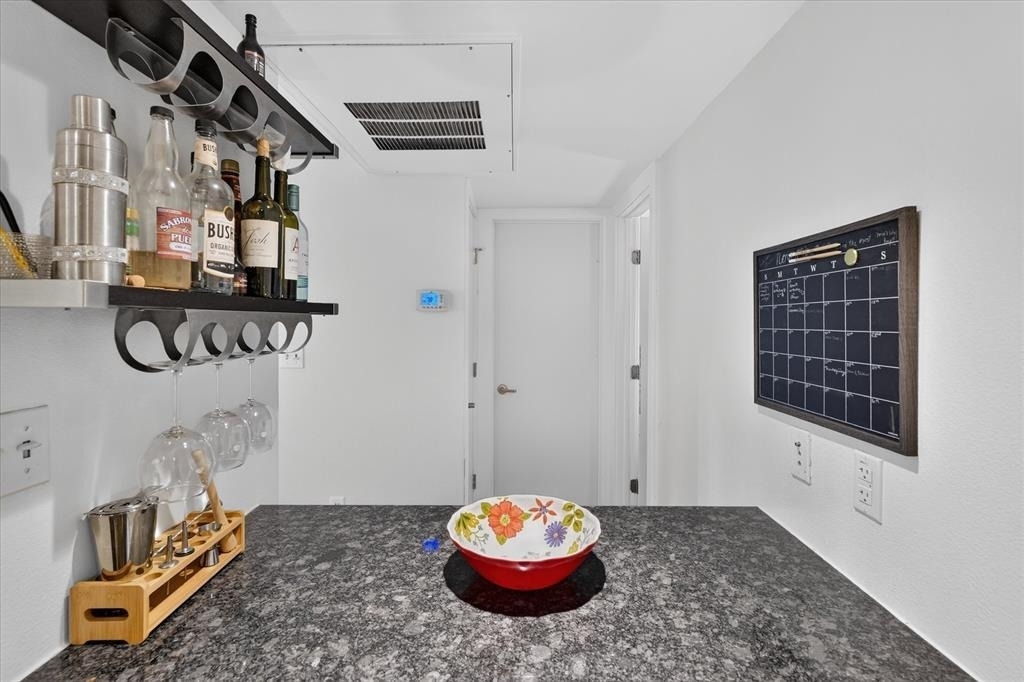 2200 Dickson Dr - Photo 19