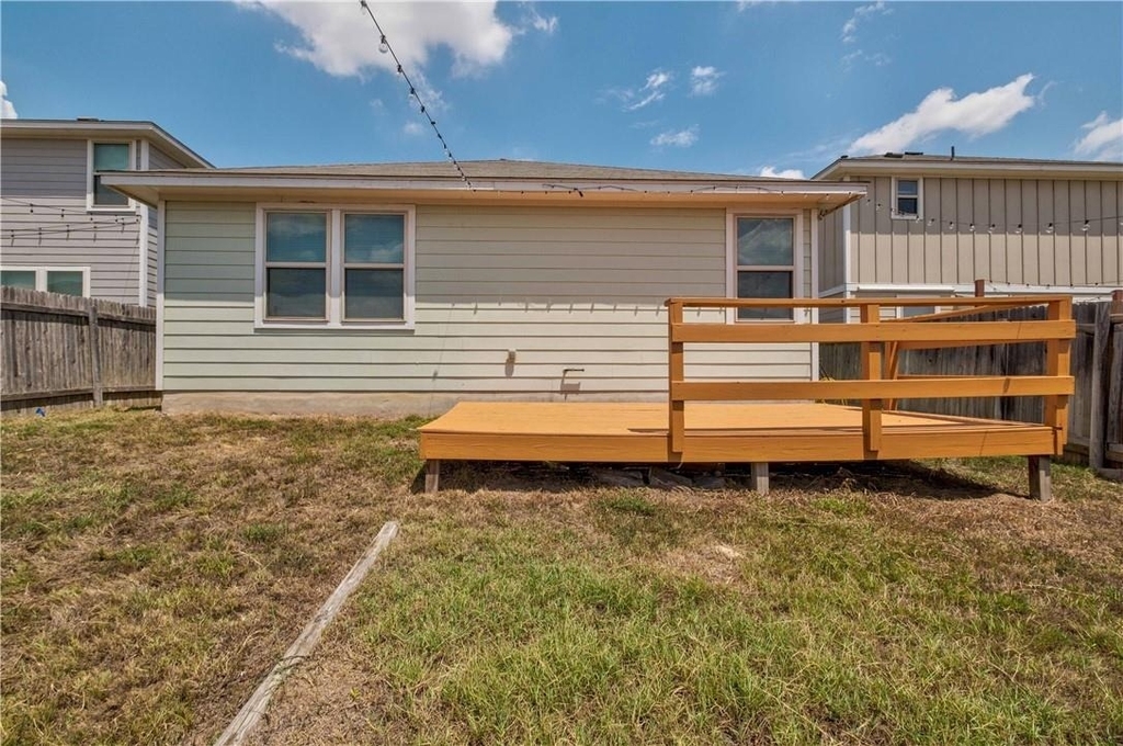 251 Pearl Way - Photo 24