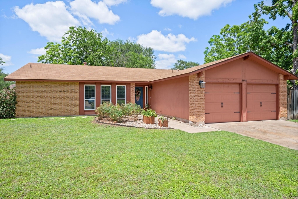 8914 Sparkling Creek Dr - Photo 27
