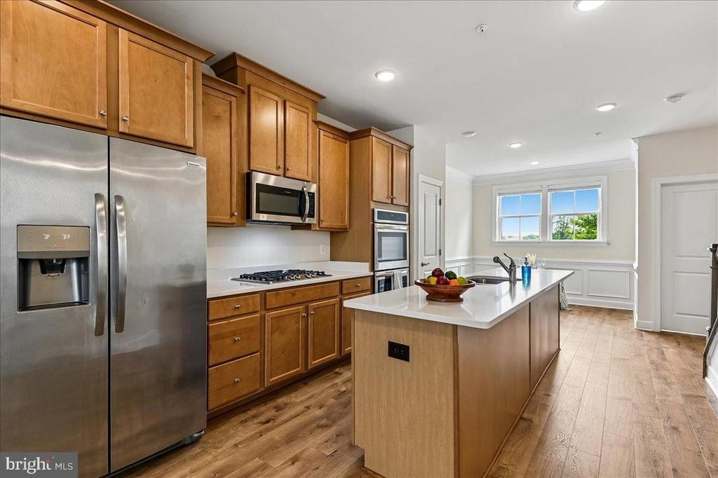 6402 47th Street - Photo 5