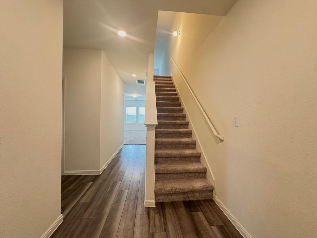 103 Gray Fox Loop - Photo 1
