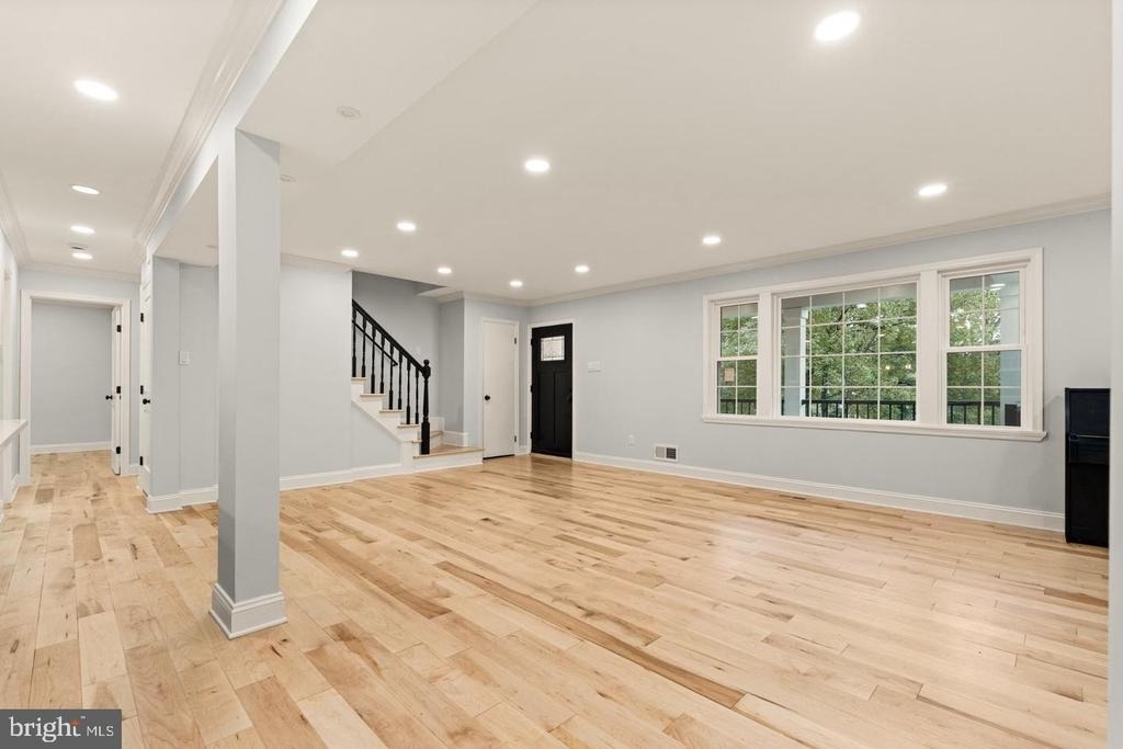 9414 Wadsworth Drive - Photo 6