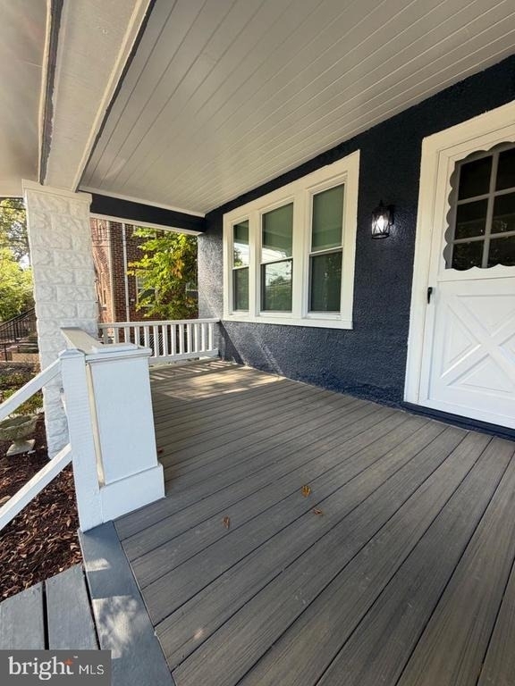 7908 Flower Avenue - Photo 10