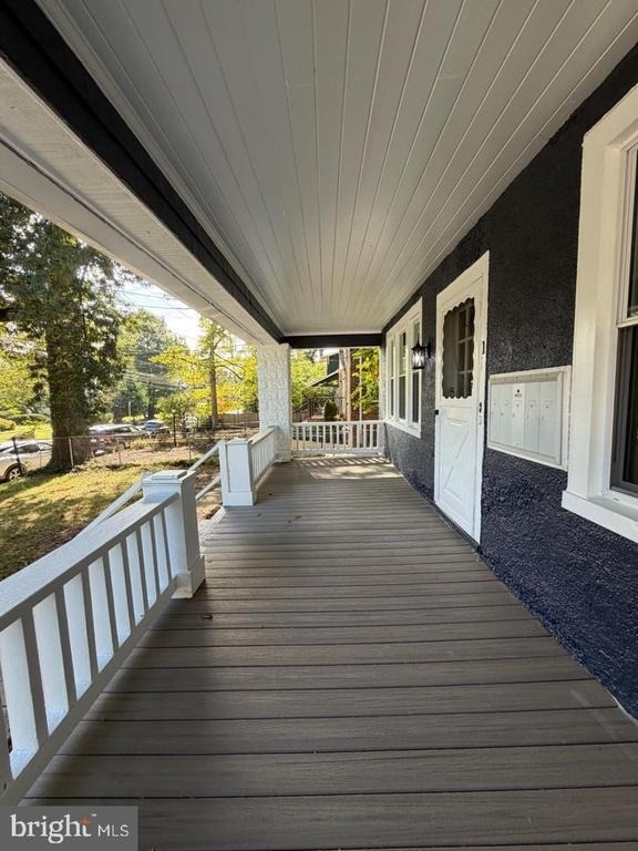 7908 Flower Avenue - Photo 7