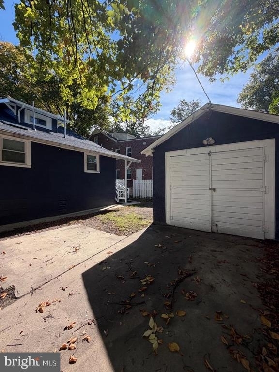 7908 Flower Avenue - Photo 14
