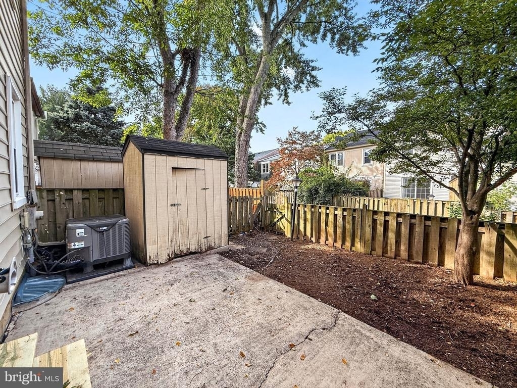 8 Big Acre Square - Photo 19