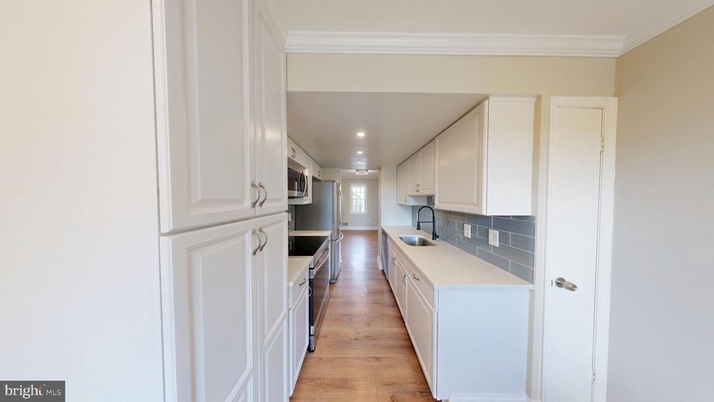 8 Big Acre Square - Photo 3