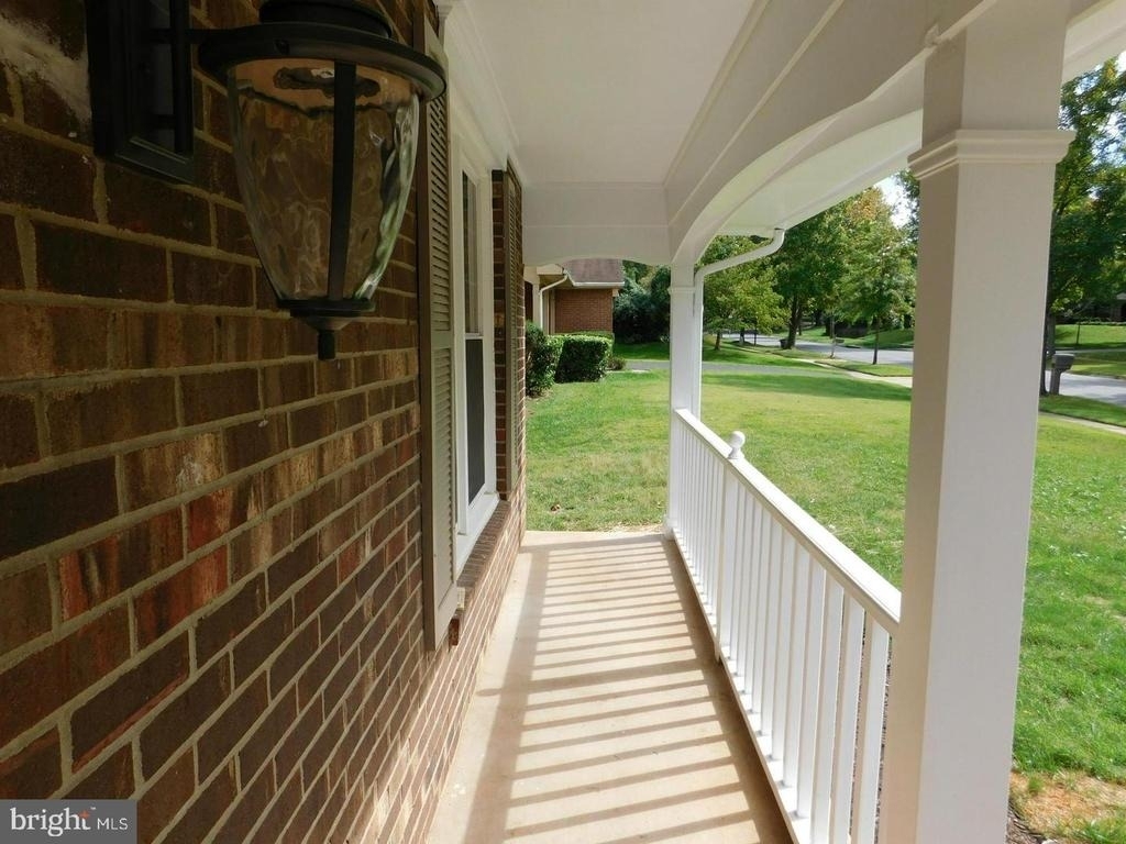 1725 Glastonberry Road - Photo 1