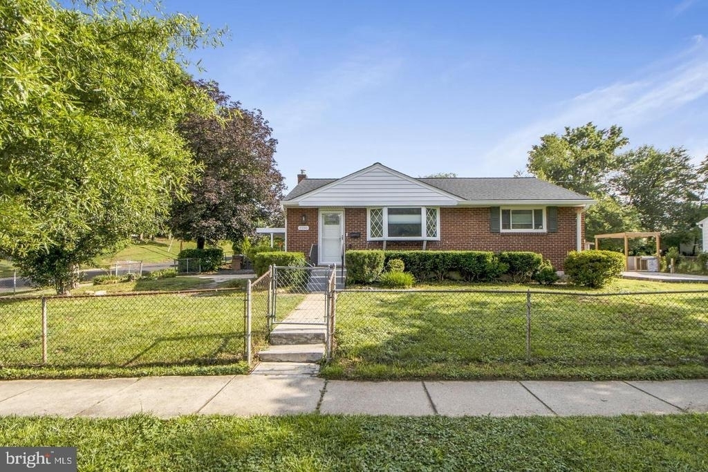 1100 Gilbert Road - Photo 0