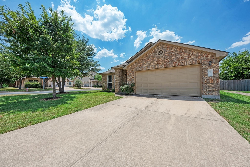 601 Timothy John Dr - Photo 2