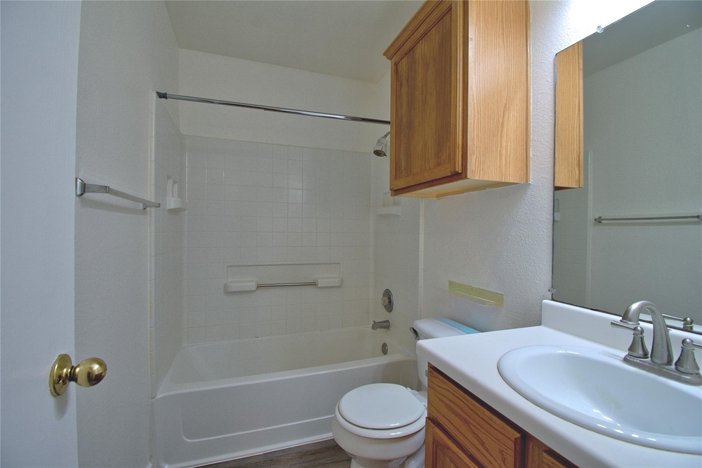 16418 Hamilton Point Cir - Photo 8