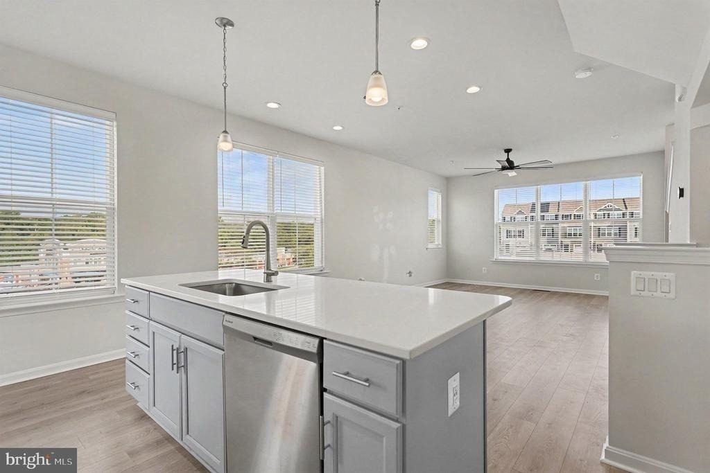 303 Sear Court - Photo 9