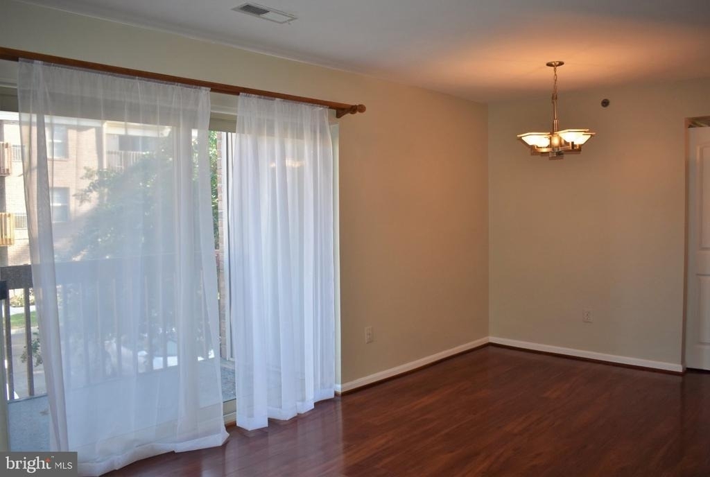 8 Banyan Wood Court - Photo 1