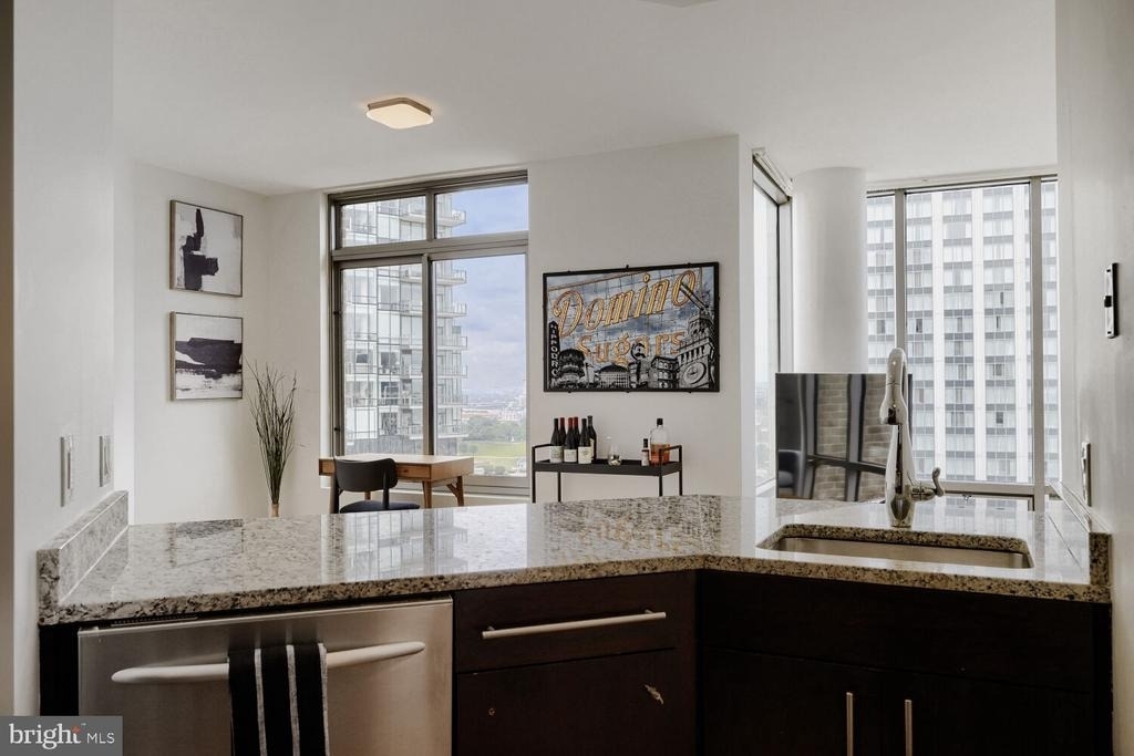 675 President Street - Photo 16