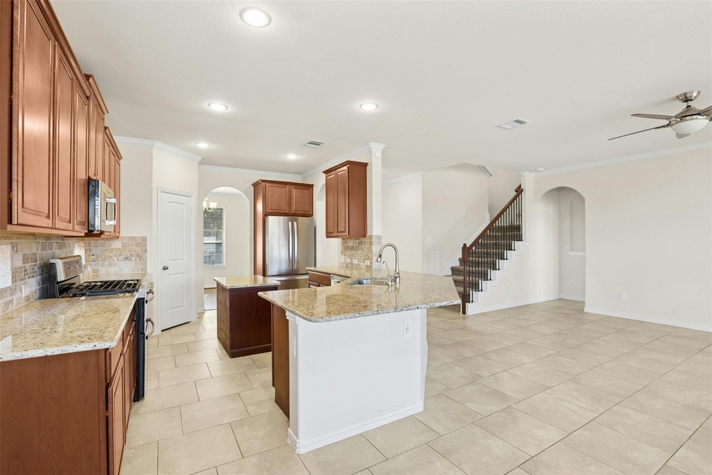 3132 Honey Peach Way - Photo 2