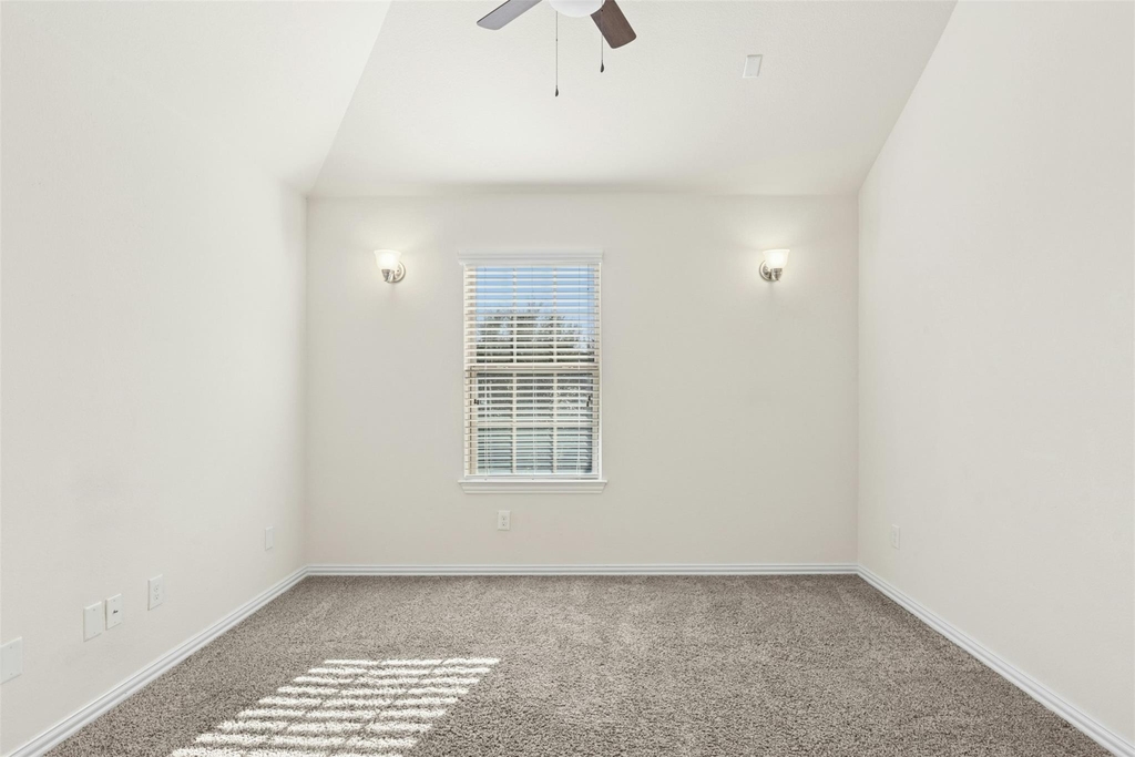 3132 Honey Peach Way - Photo 14