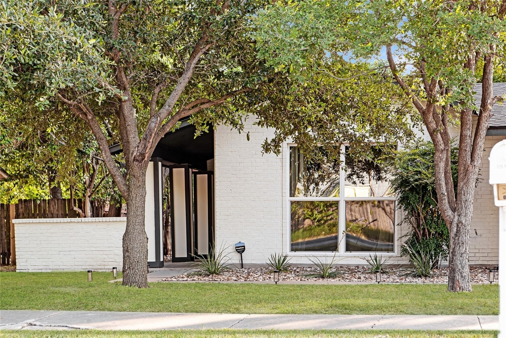 1415 Mearns Meadow Blvd - Photo 16