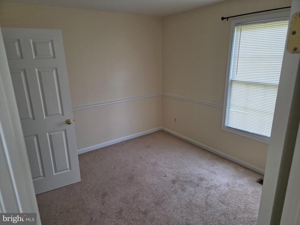 131 Attic Court - Photo 4