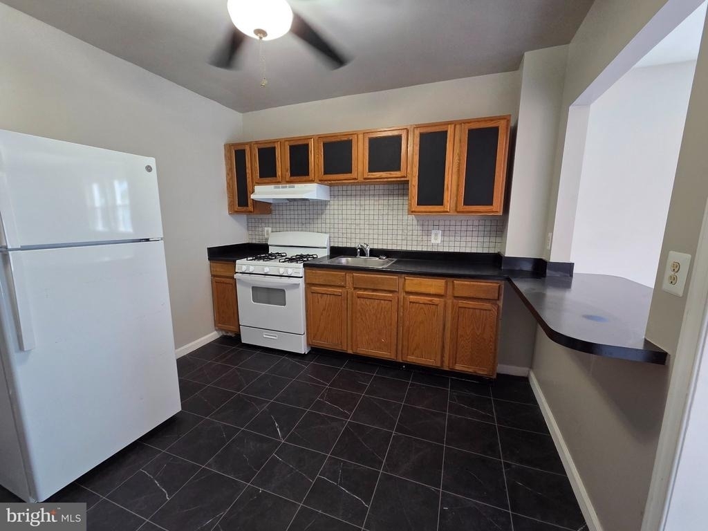 304 Concord Avenue - Photo 15