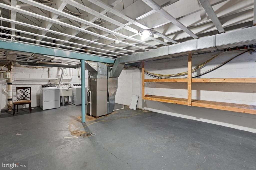 308 Delaware Avenue - Photo 3